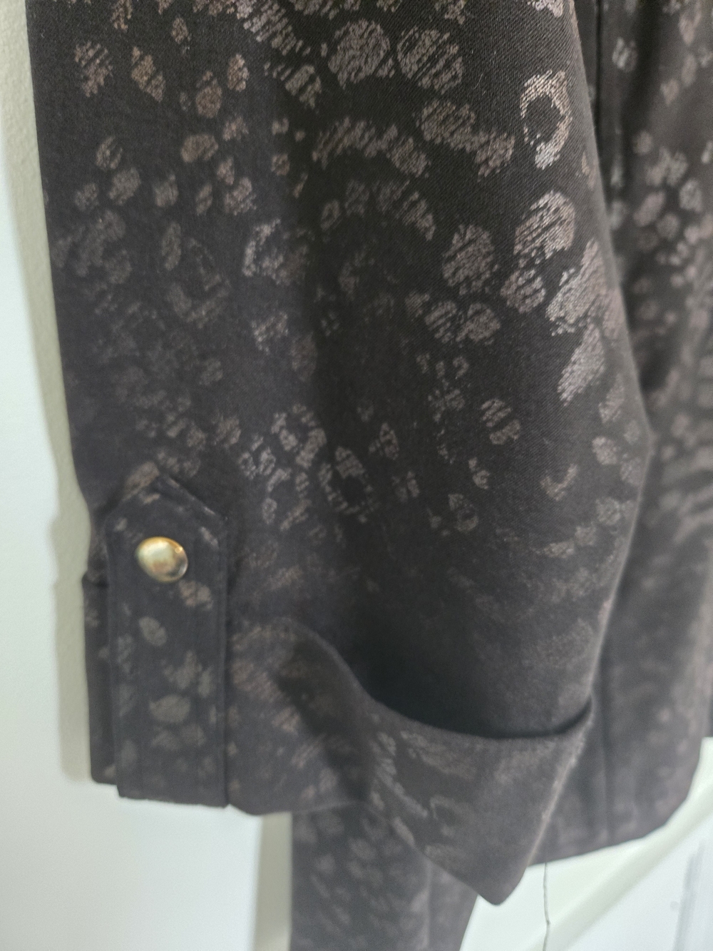 JM Collection Black Subtle Animal-Print Faux Suede Button Front Shachet Womens L - Picture 5 of 14